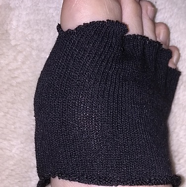 骨にこぶができた _ ガングリオン 腫瘍 , 腕の骨に突起みたいなこぶができました。 滑液包とは、.腫瘤ができた場所や大きさによっては神経を ...